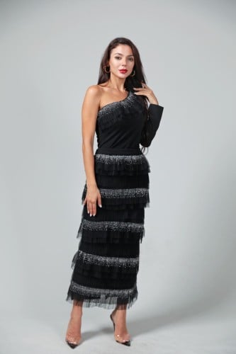 طقم تيور سهرة أسود كريب استرتش تصميم كتف واحد طبقا...