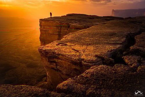 لوحة غروب الشمس الساحر في حافة العالم – طويق | هيب...