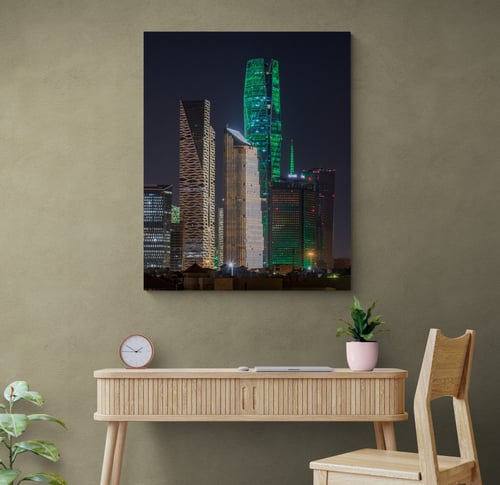 لوحة شموخ الوطن الأخضر – أبراج كافد في اليوم الوطن...