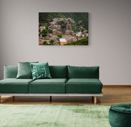 ️ لوحة قرية رجال ألمع التراثية – عسير