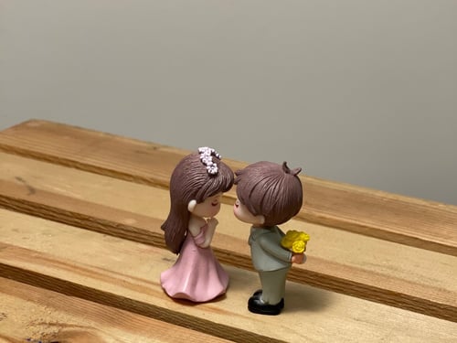 دمى صغيرة لشمع الجل الشفاف