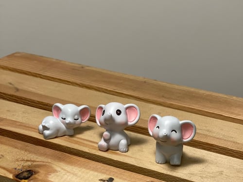 دمى صغيرة لشمع الجل الشفاف