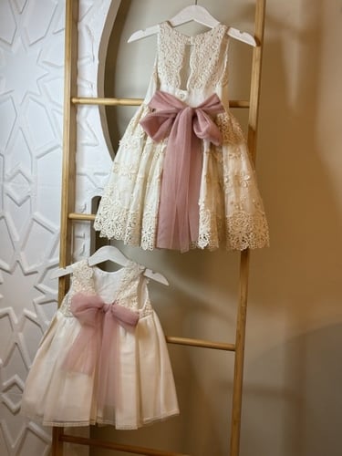 فستان الأقحوان