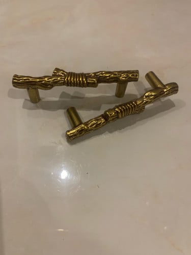 زوج مقابض شكل جذع شجره