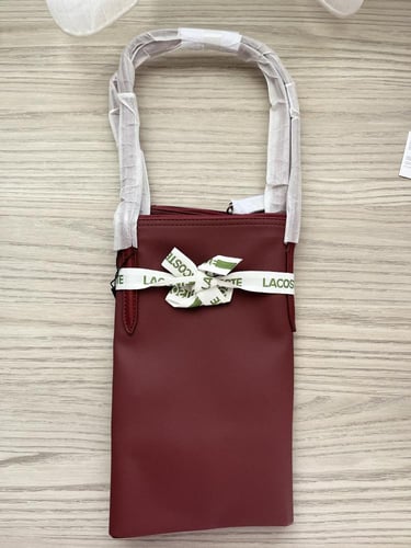 لاكوست توت باق