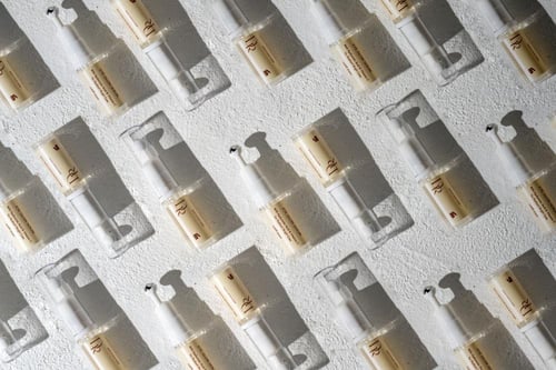 سيرم للعين Eye Glow Serum I