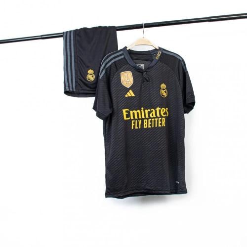 طقم ريال مدريد 2024