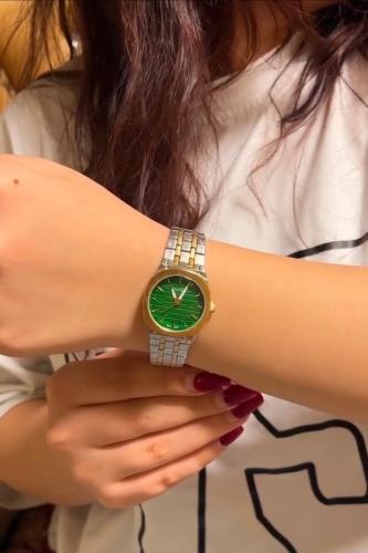 ساعة نسائي قوتشي متوفرة بالوان متعددة