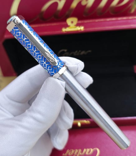 قلم كارتير Cartier ذهبي مع فضي متجر تدفق