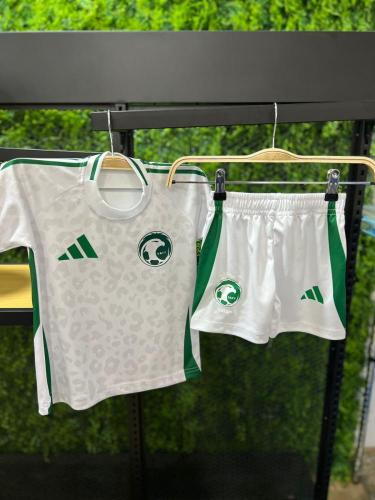 تشيرت المنتخب السعودي الابيض
