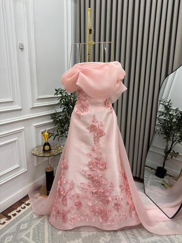 فستان سهرات