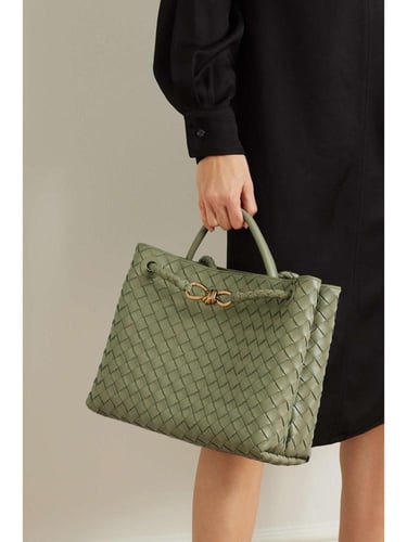 شنطه بوتيقا انديامو متوسطة الحجم