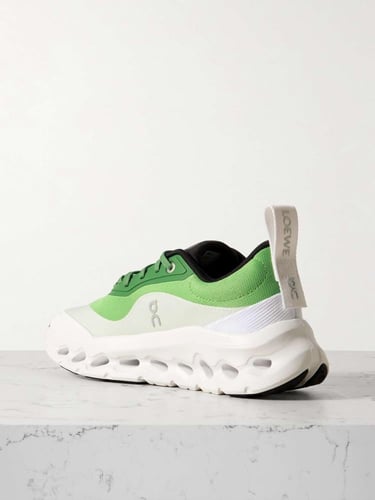 حذاء لويفي رياضي