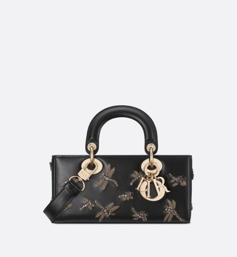 شنطه صغيره من دي جوي من ديور