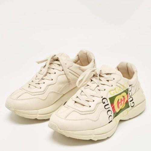 سنيكرز قوتشي