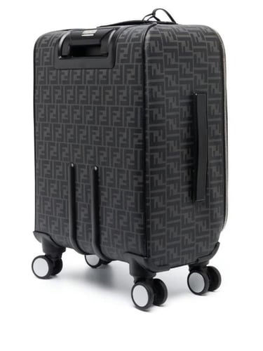 شنطة سفر فندي