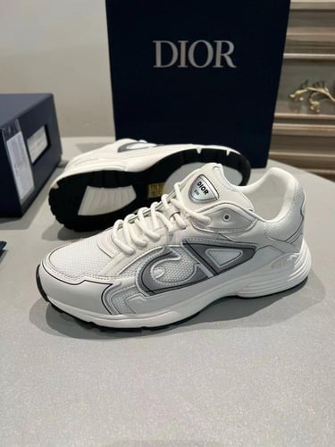 B30 حذاء رياضي من ديور