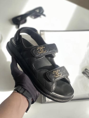 LEATHER SANDALS Chanel