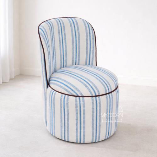 Hairdressing chair