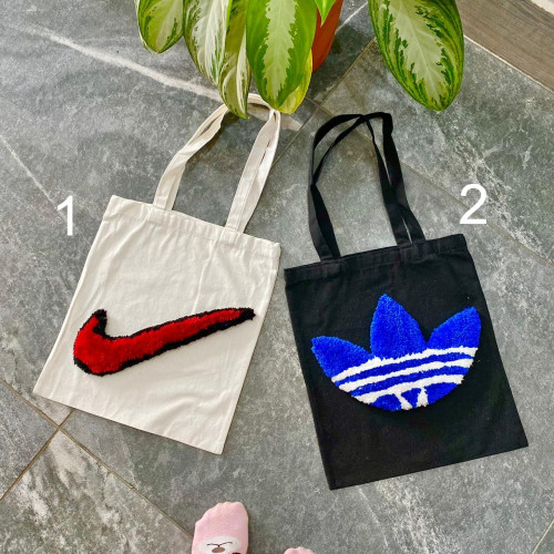 توت باق (نايك / اديداس)