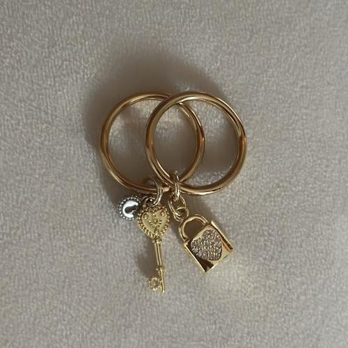 Charms ring