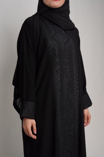 عباية الأسطورة