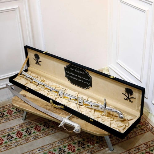 هدايا سيوف فاخرة