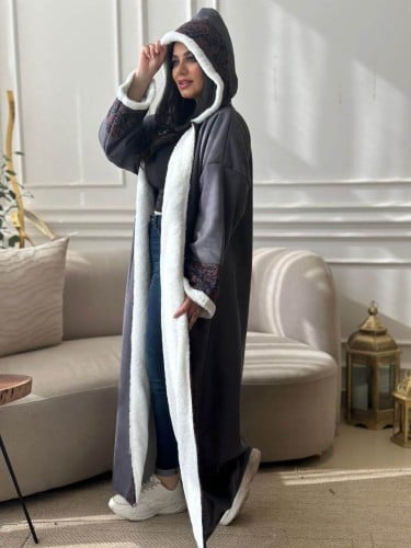 فروة كشميري نسائية مخملية فاخرة مع فرو أبيض 2026