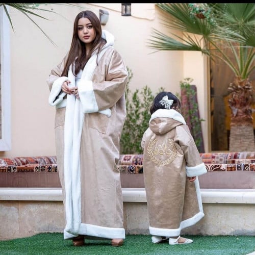 فروة شتوية للأم والبنت بالاسم - فرو أصلي وتصميم عص...