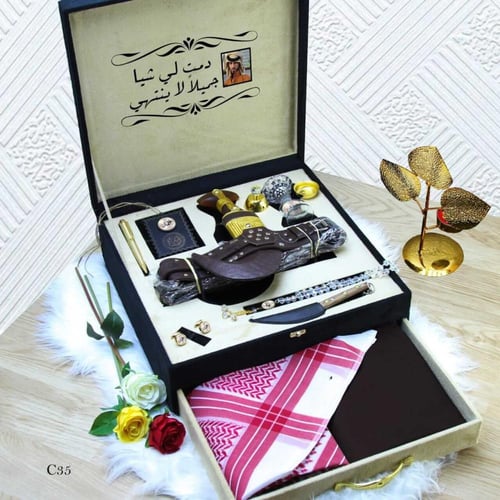 الهدايا الشتوية البوكس الشتوي الملكي