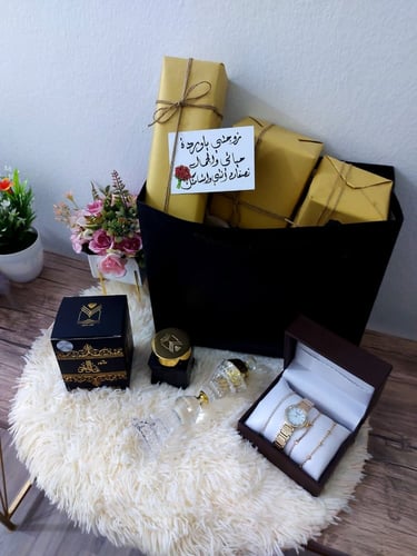 افضل هدية نسائية مع تغليف نفس الصورة
