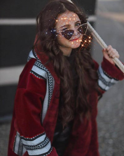 فروة اطفال سدو اسود بالاسم