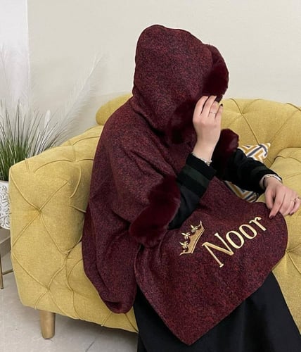 شال نسائي شتوي مع طاقية