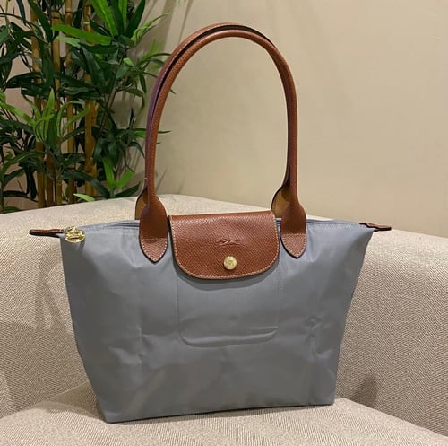 لونق شامب ميديم Longchamp-M