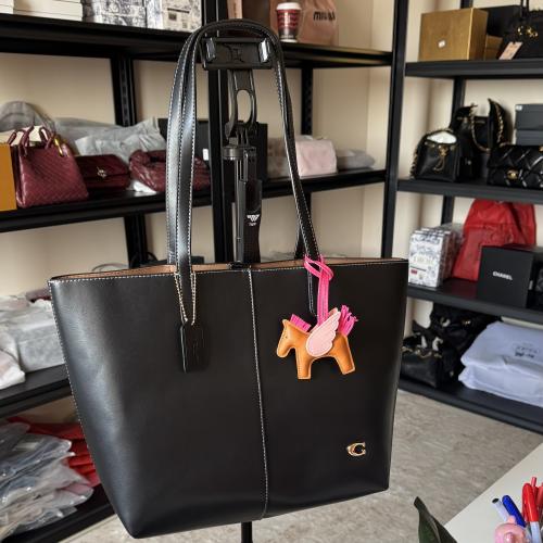 Leather North Tote -32