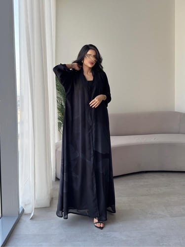 رقم العبايه 903 / القماش شيفون ناعم مع بطانه مع طر...