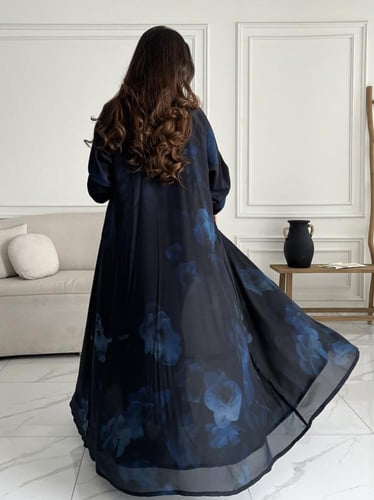 رقم العبايه 824 / القماش شيفون ناعم مع بطانه مع طر...