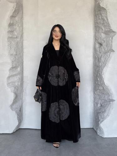 عبايه رقم 898 / القماش مخمل شتوي / القصه نص كلوش /...