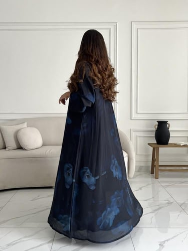 رقم العبايه 824 / القماش شيفون ناعم مع بطانه مع طر...