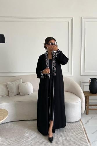 رقم العبايه 504 / القصه ستريت عادي /القماش كريب خف...