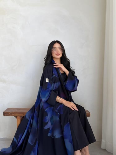 رقم العبايه 912 / القماش شيفون ناعم مع بطانه مع طر...