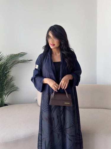 رقم العبايه 837 / القماش شيفون ناعم مع بطانه مع طر...