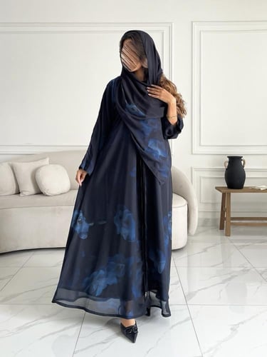 رقم العبايه 824 / القماش شيفون ناعم مع بطانه مع طر...