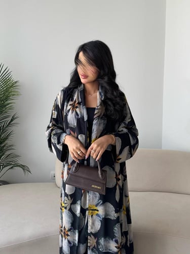 رقم العبايه 846 / القماش شيفون ناعم مع بطانه مع طر...