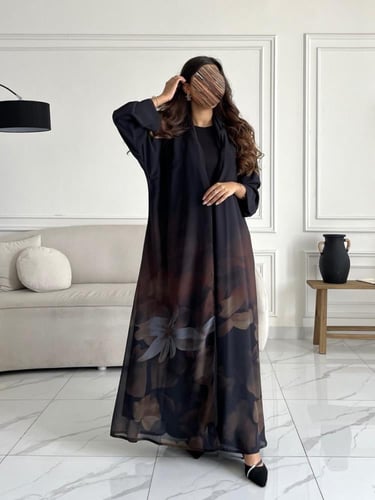 رقم العبايه 761 / القماش شيفون ناعم مع بطانه مع طر...