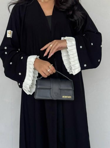 عبايه رقم 864 / القماش كريب ملكي / القصه نص كلوش /...