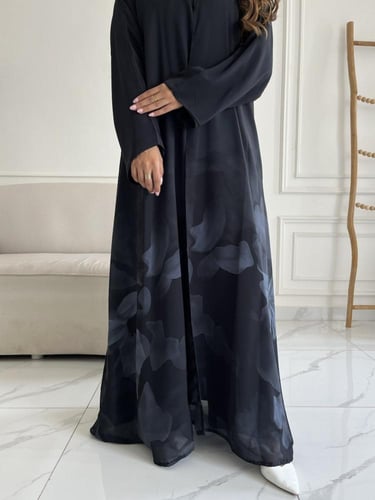 رقم العبايه 822 / القماش شيفون ناعم مع بطانه مع طر...