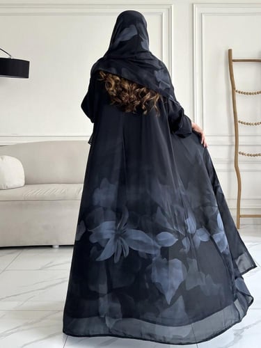 رقم العبايه 822 / القماش شيفون ناعم مع بطانه مع طر...