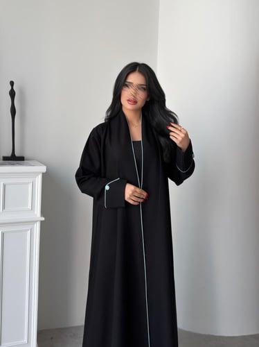 رقم العبايه 940 / القماش كريب المستقبل كوري مناسب...