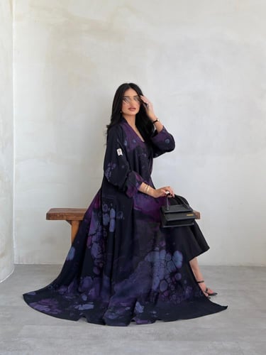 رقم العبايه 952 / القماش شيفون ناعم مع بطانه مع طر...